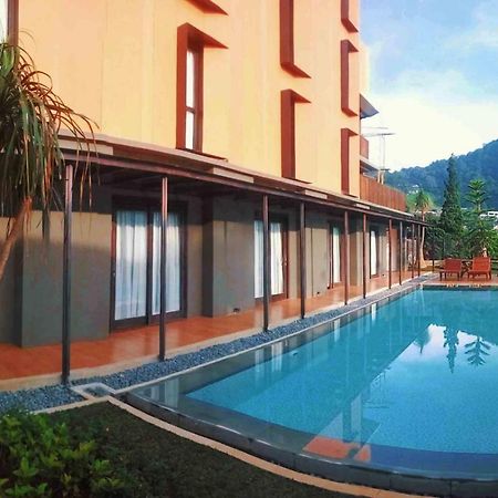 Grand Metro Puncak Hotel Cibodas Bagian luar foto